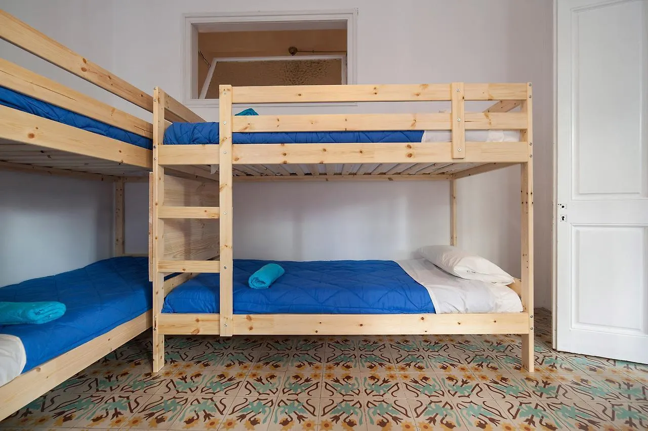 Bed In Girona Bed and Breakfast